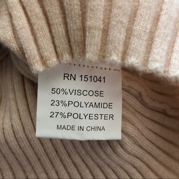 NWT Few Moda Pom Pom Snap Button Ribbed Cardigan - Picture 8 of 9